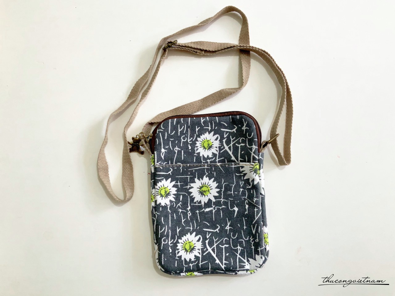 Túi handmade vải vintage 12*19*2cm- Hoa cúc